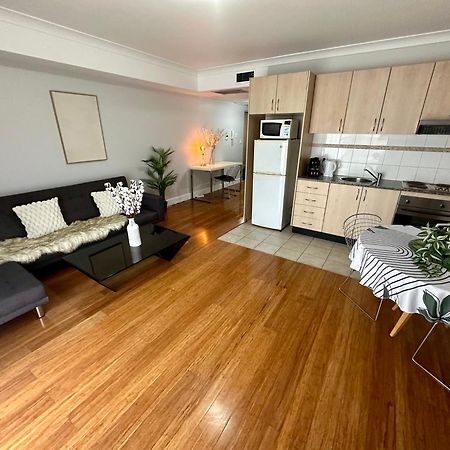 ซิดนีย์ แอร์พอร์ต สวีท Apartment ภายนอก รูปภาพ