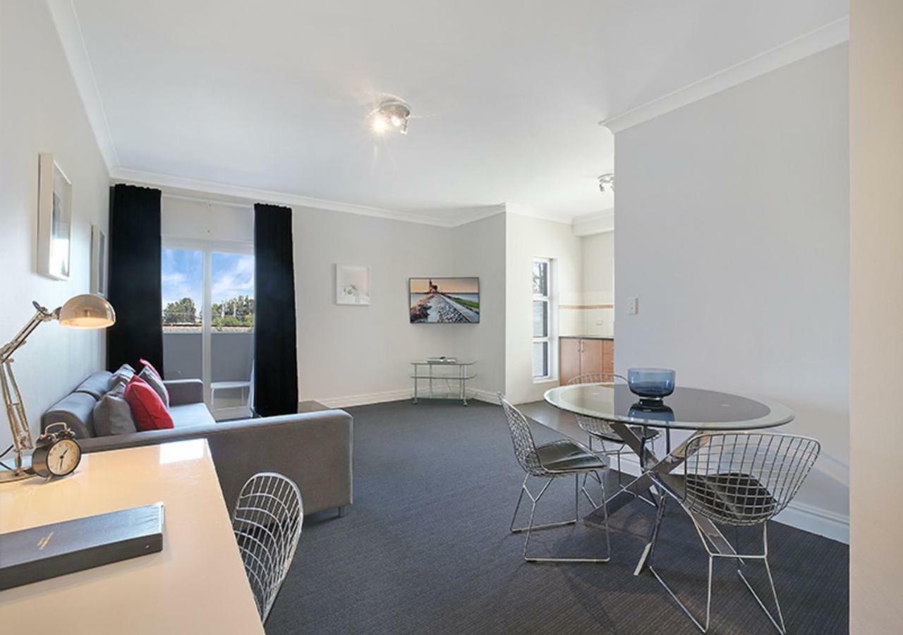 ซิดนีย์ แอร์พอร์ต สวีท Apartment ภายนอก รูปภาพ