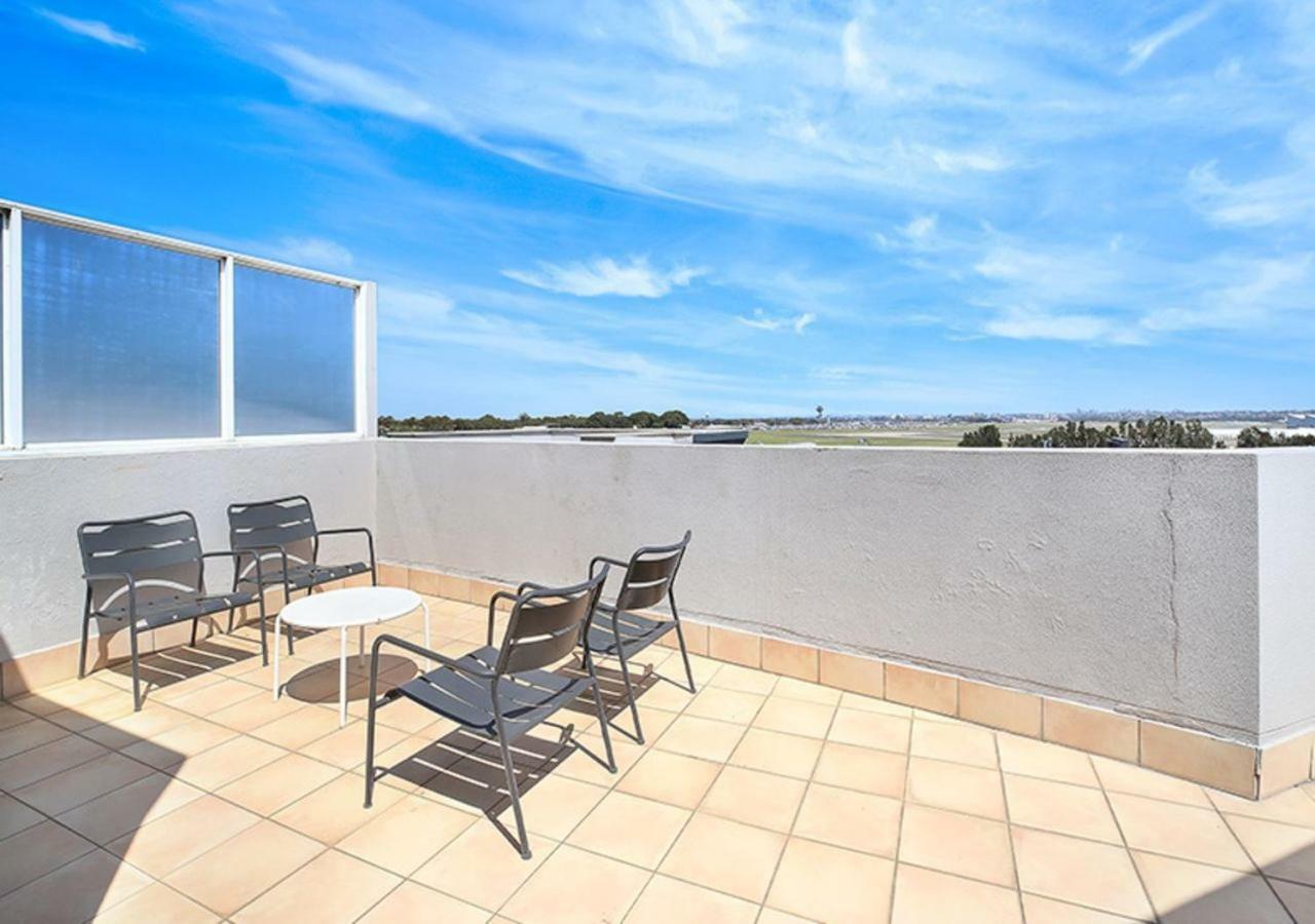 ซิดนีย์ แอร์พอร์ต สวีท Apartment ภายนอก รูปภาพ